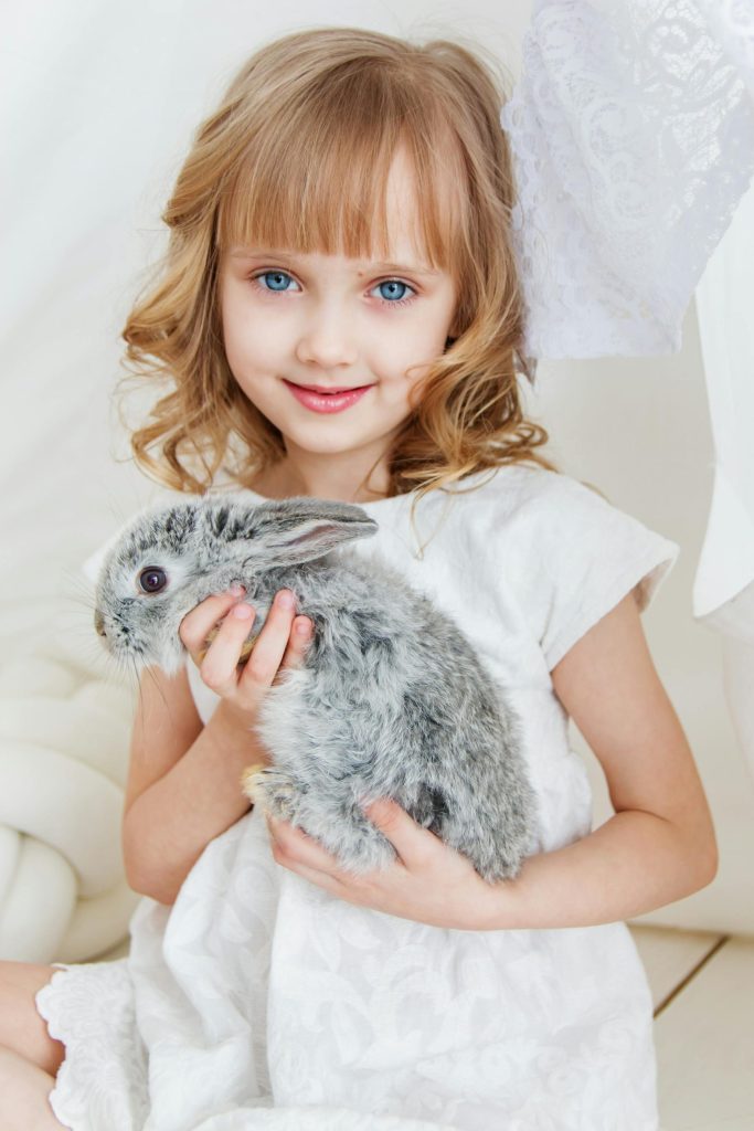 Top 7 Reasons Why Kids Should Have Pets at Home